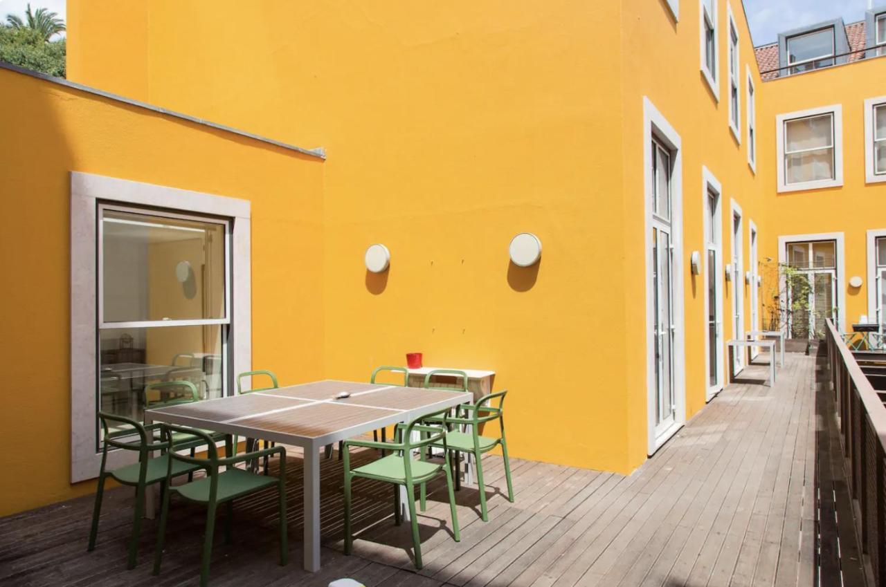 Beautiful 3-Story House In Chiado With A 40M² Private Terrace Apartment Lisboa Ngoại thất bức ảnh