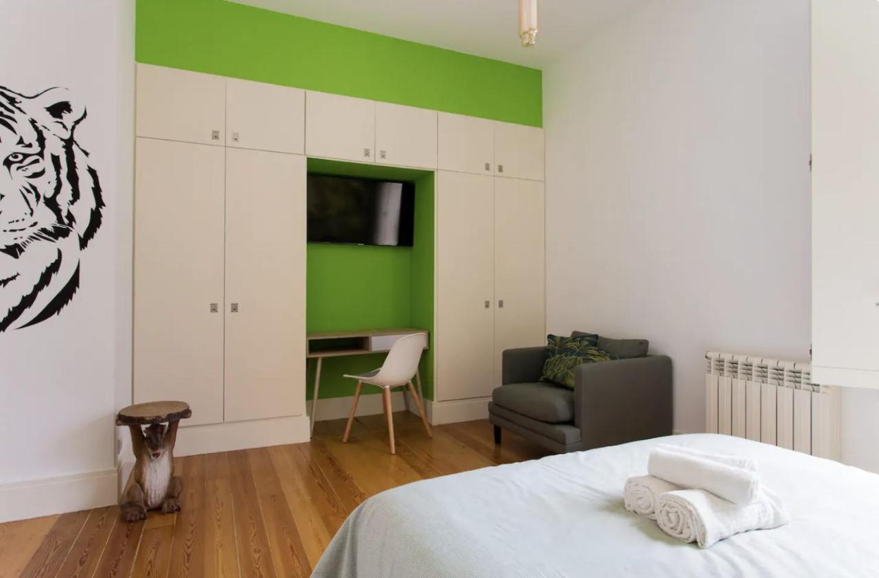 Beautiful 3-Story House In Chiado With A 40M² Private Terrace Apartment Lisboa Ngoại thất bức ảnh