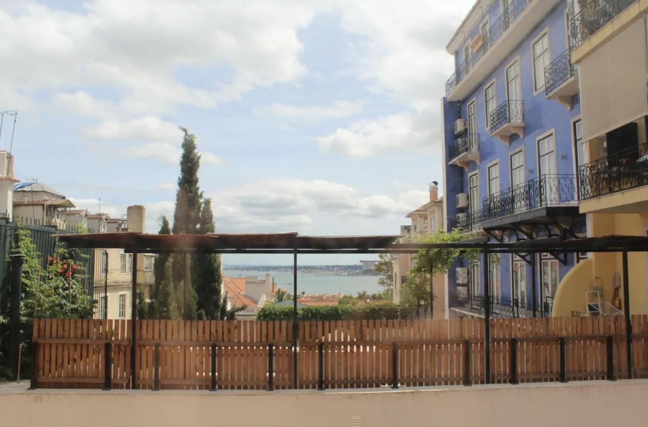 Beautiful 3-Story House In Chiado With A 40M² Private Terrace Apartment Lisboa Ngoại thất bức ảnh